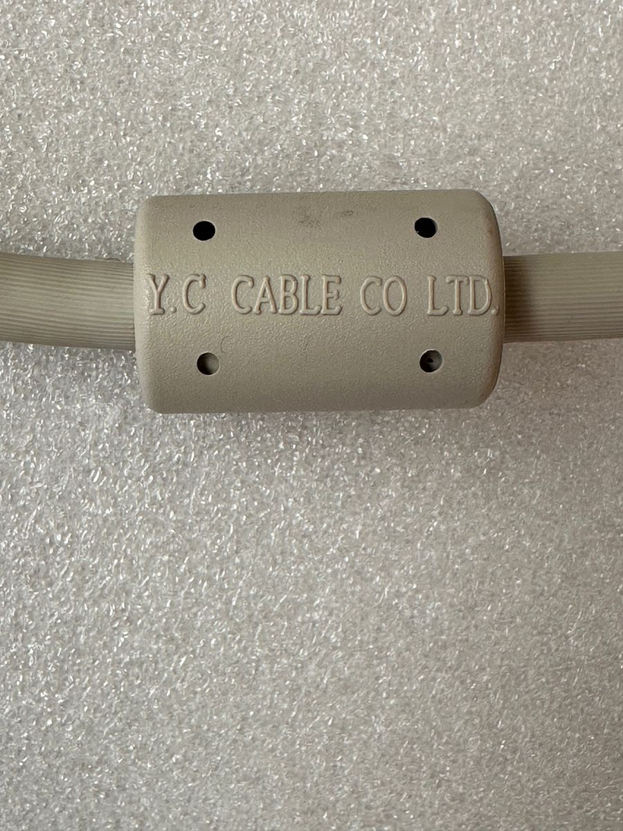 14pin VGA ケーブル 1.6m Y.C CABLE CO LTD. Z013-01