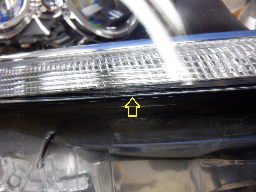 レクサス　CT200ｈ　ZWA10　前期　右ヘッドライト　LED　76-10　刻印：M　（X9019）_画像5