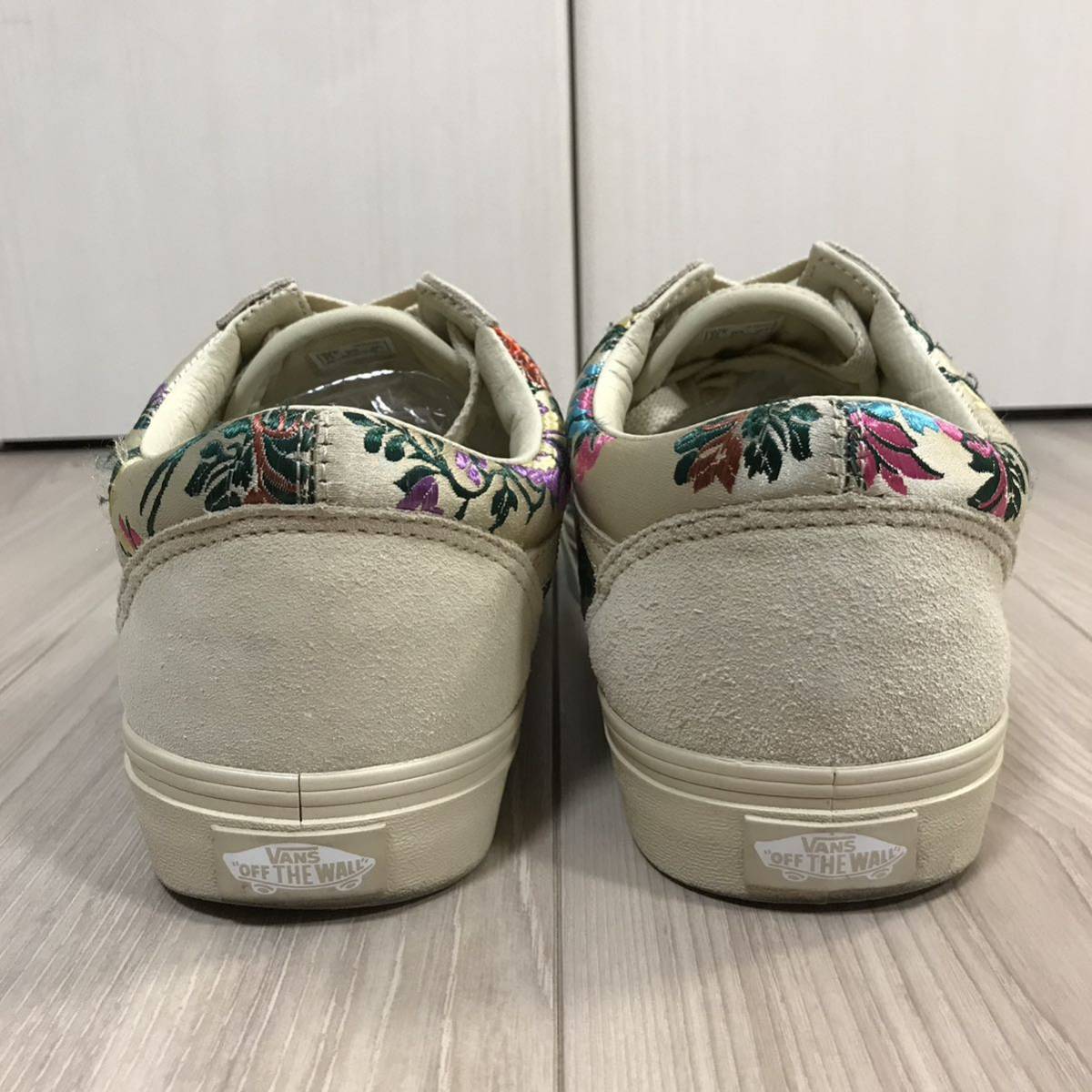 VANS OLD SKOOL FESTIVAL SATIN USA10バンズ オールドスクール フェスティバル サテン 刺繍 和柄花柄 海外限定 スエード レザー スリッポン VANS OLD SKOOL FESTIVAL SATIN USA10バンズ オールドスクール フェスティバル サテン 刺繍 和柄花柄 海外限定 スエード レザー スリッポン