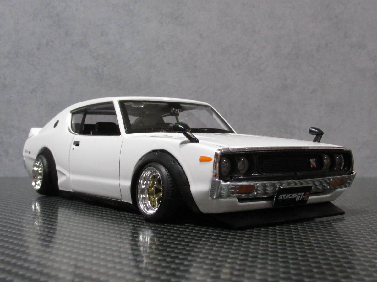 Maisto 1/24 日産スカイライン 2000GT-R (KPGC110) ケンメリ ホワイト カスタム改 ワタナベ 金_画像6