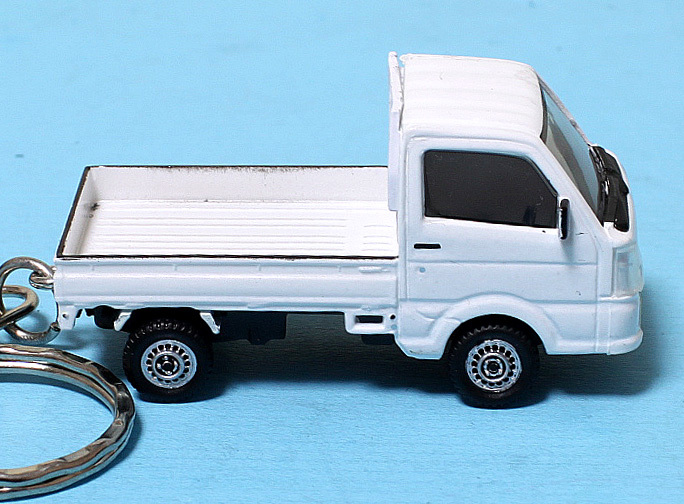 ★☆SUZUKI CARRY☆スズキ キャリイ☆軽トラ☆ホワイト☆ミニカー☆キーホルダー・アクセサリー☆★_画像2