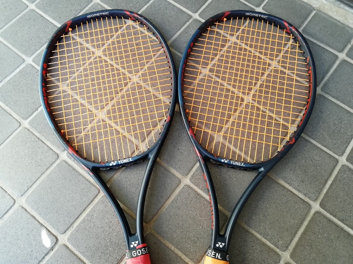 2018 year of model beautiful goods 2 pcs set YONEX VCORE PRO 100