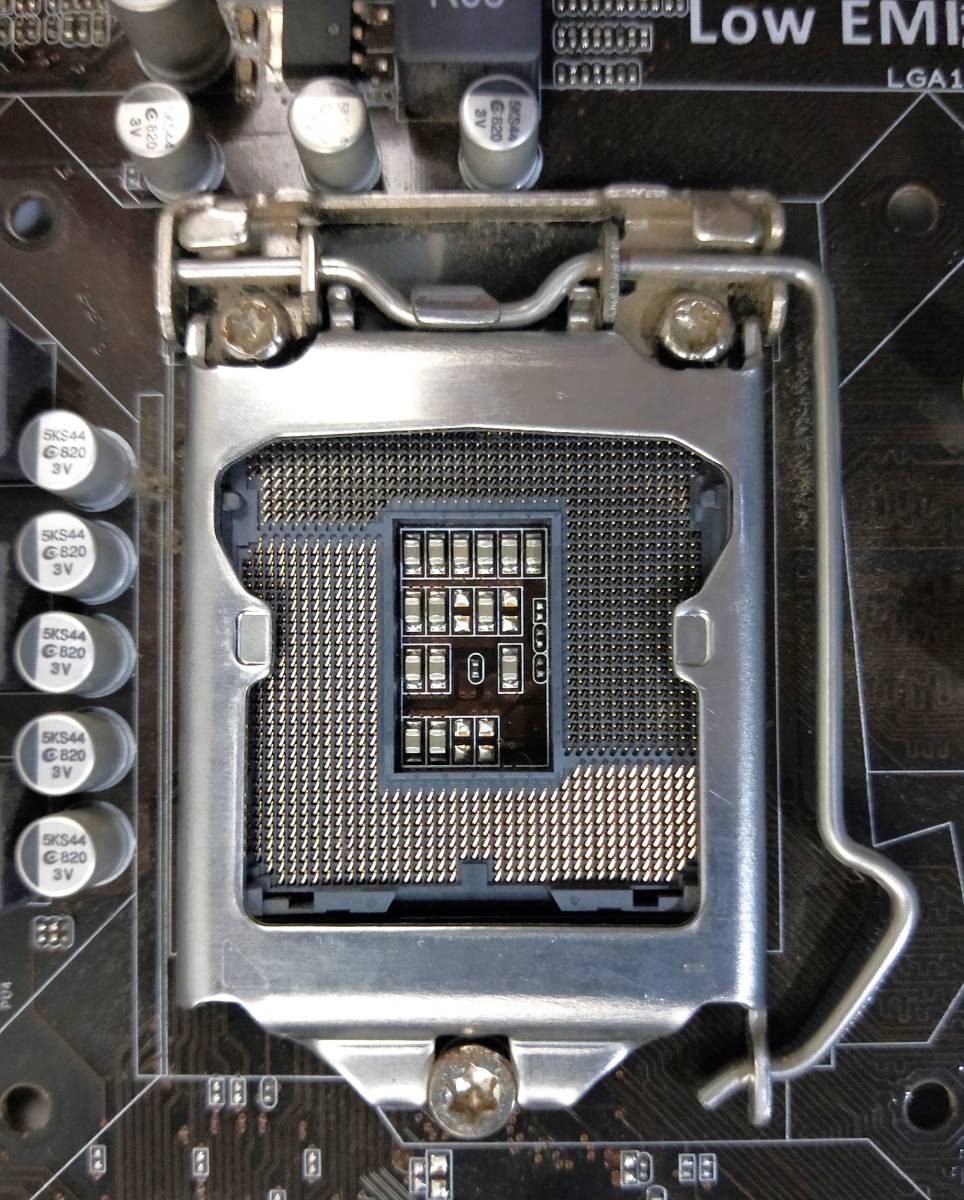 【中古パーツ】BIOS確認のみ、ASUS P8B75-M LX PLUS マザーボード ＩＯパネル LGA1155 ■MB4113_画像3