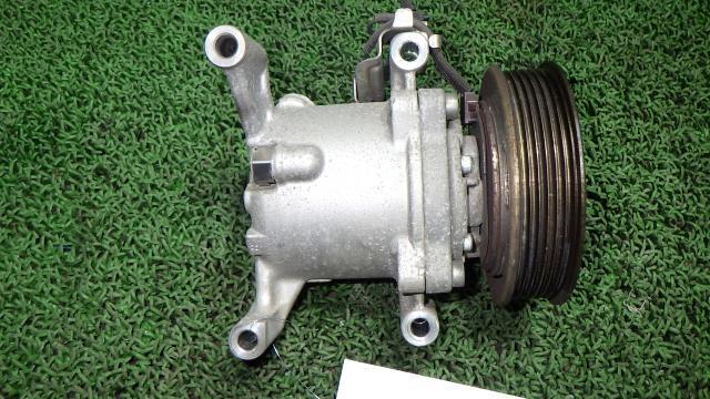 アルト DBA-HA35S エアコンコンプレッサー DENSO 447280-3320 95200-50MB0 中古_画像4