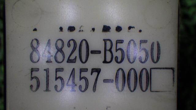ハイゼットアトレ ABA-S321G パワーウインドウスイッチ 84820-B5050 中古_画像4