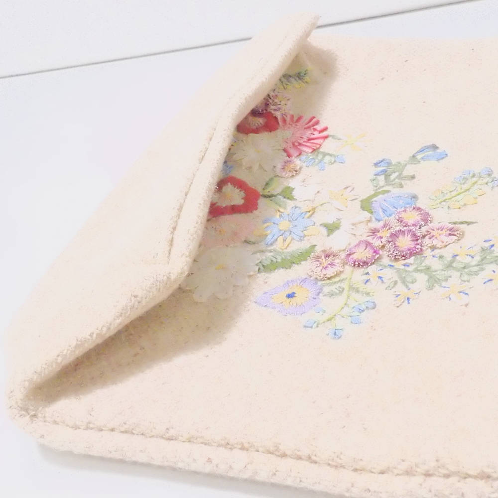  beautiful goods KEITA MARUYAMA Keita Maruyama flower embroidery bag lady's AY4769C