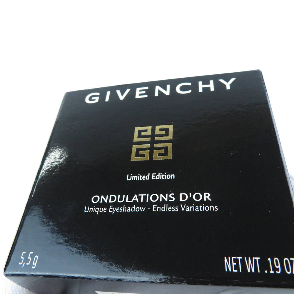 1円 未使用 美品 GIVENCHY ジバンシィ オンデュラシオン・ドー アイシャドウBY6939A3_画像3