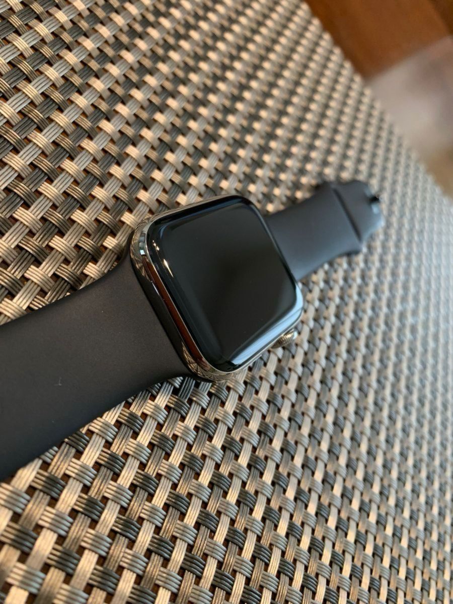 美品 Apple Watch Series 4 GPS＋Cellularモデル 44mm ステンレススチールケース