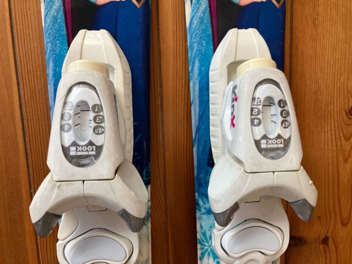 Rossignol ロシニョール スキー板 92cm ビンディング付き アナ雪 Rossignol ロシニョール スキー板 92cm ビンディング付き アナ雪