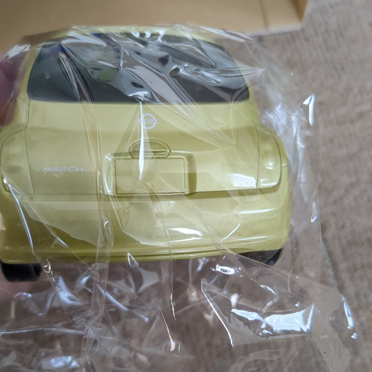 日産　マーチ　march k12 カラーサンプル　カラー模型　色見本　非売品 シトロンイエロー　ミニカー　_画像3