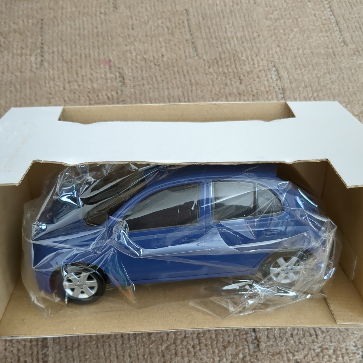 日産 マーチ march k12 カラーサンプル カラー模型 色見本