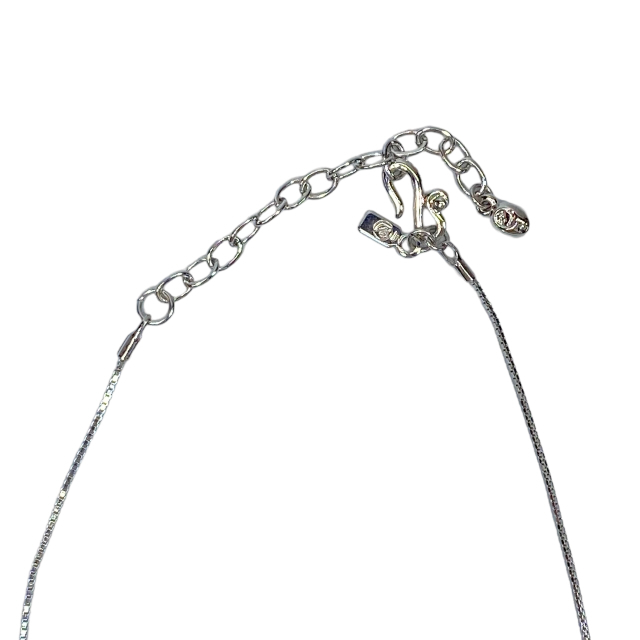 SWAROVSKI Swarovski колье подвеска аксессуары в форме сердечка квадратное metal стразы серебряный [ размер M]