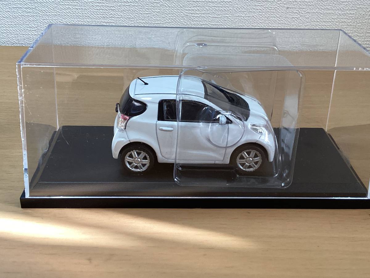 国産名車　コレクション 1/43 トヨタ　IQ 　2012 定形外350円　_画像1