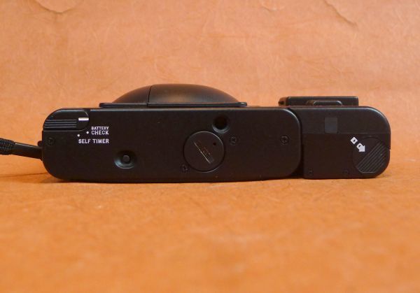 k235 OLYMPUS XA2 A11 ZUIKO 1:3.5 f=35mm コンパクトフィルムカメラ サイズ：約 幅14×高さ6.2×奥行3cm/60_画像8