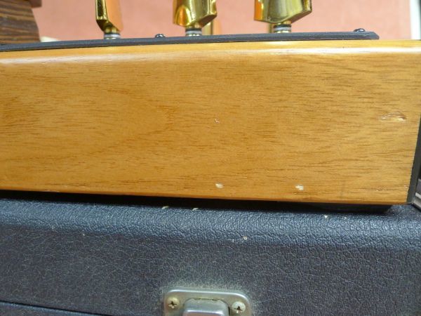 k052 大正琴 琴真流 桐製 ハードケース付き 和楽器 ピック付き その他付属付き 動作未確認/140の画像9