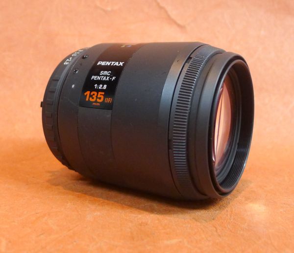 k176 PENTAX SMC PENTAX-F 1:2.8/135mm レンズ オートフォーカス サイズ：約 直径5.5×高さ9.3ｃｍ /60_画像4