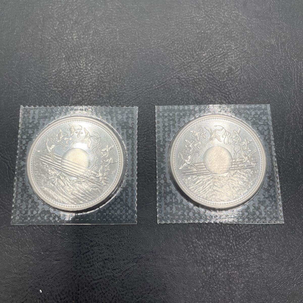 k508【2枚】天皇陛下御在位60年 昭和61年発行 1万円 銀貨 ブリスターパック 2枚　_画像1