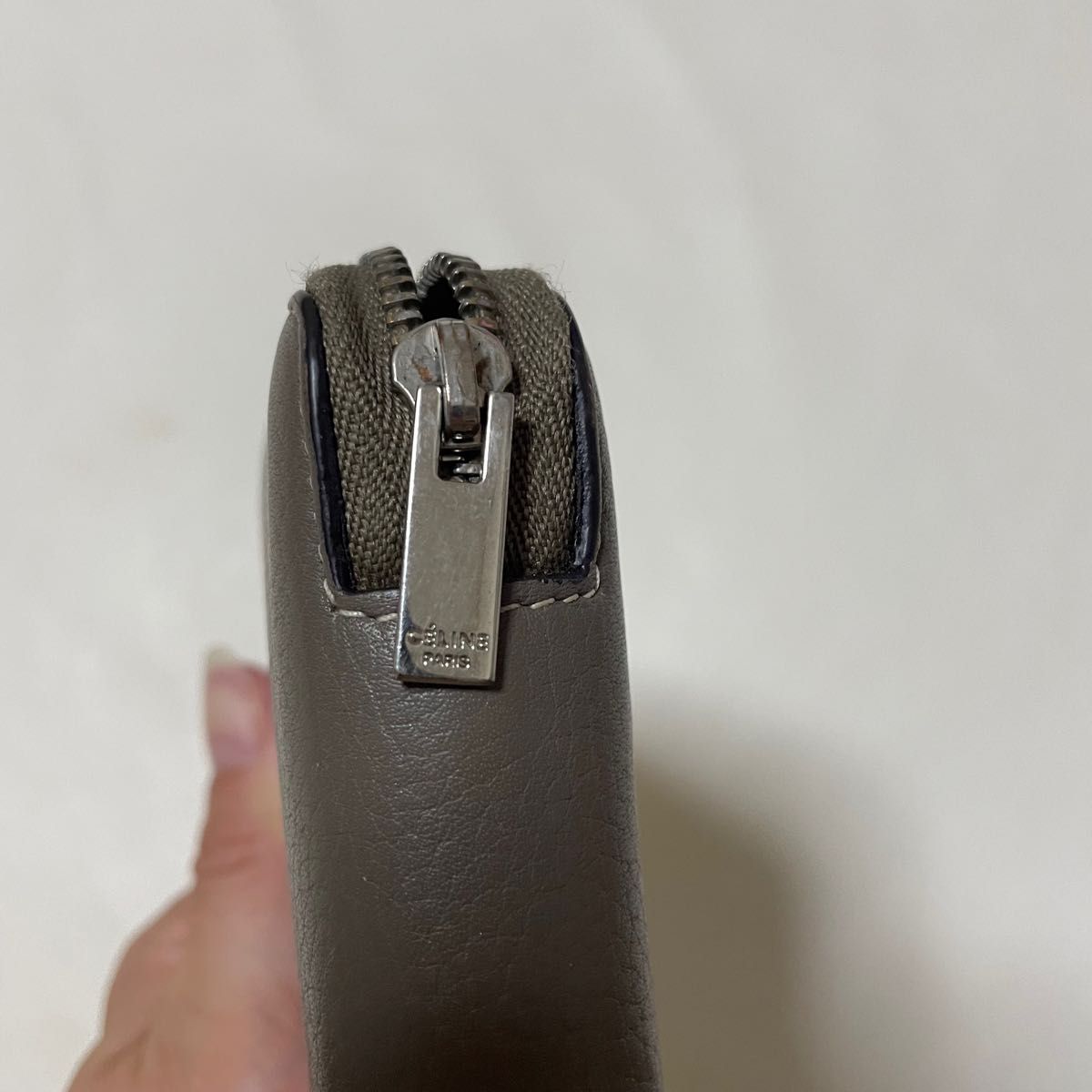 CELINE セリーヌ ミディアム ジップ アラウンド ウォレット CELINE セリーヌ ミディアム ジップ アラウンド ウォレット