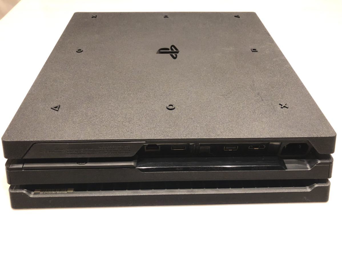 SONY PlayStation 4 Pro 1TB ジェット・ブラック （CUH-7100B) 送料無料_画像2