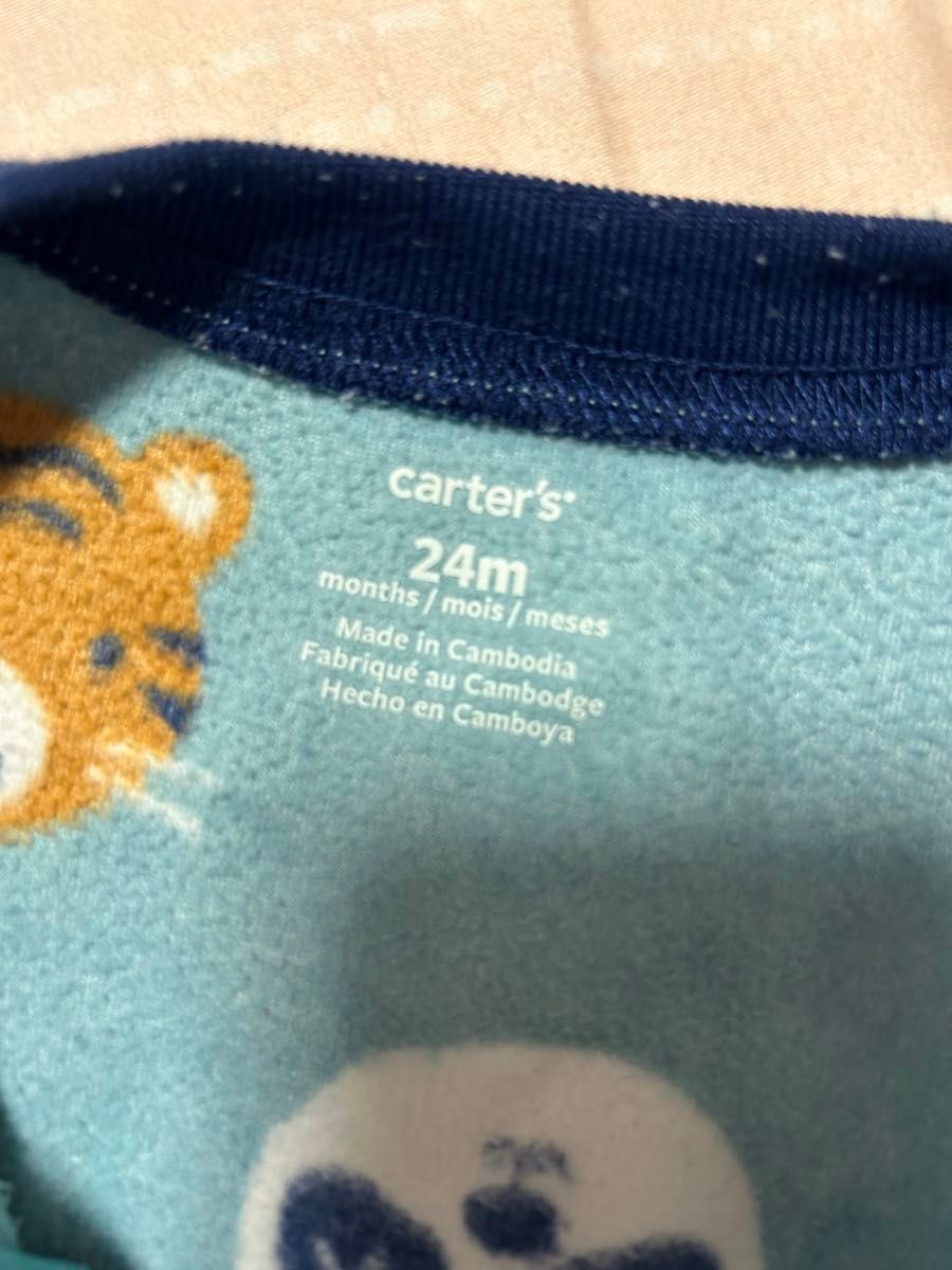 Carter’s カーターズ　パジャマ  足付き フリース ルーズフィット