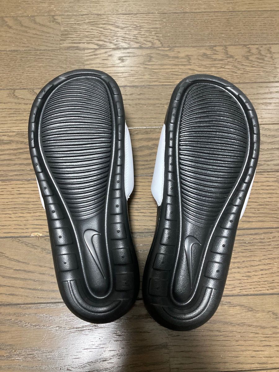 【新品】NIKE VICTORI ONE SLIDEスポーツサンダル 26cm CN9675-005