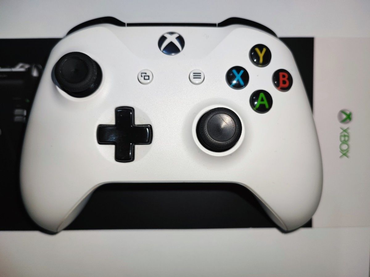 完動美品】 Xbox One X Special Edition White スペシャルエディション