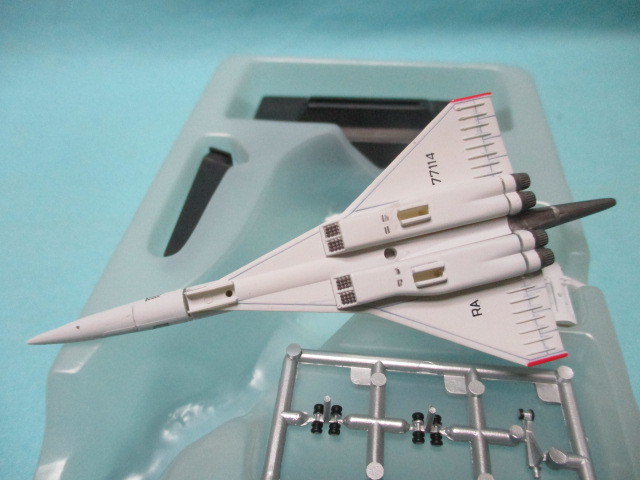 1/700 タカラ 世界の翼 2 ツポレフ Tu-144 FL チャージャー NASA研究機 未組立/現状品 定形外200円