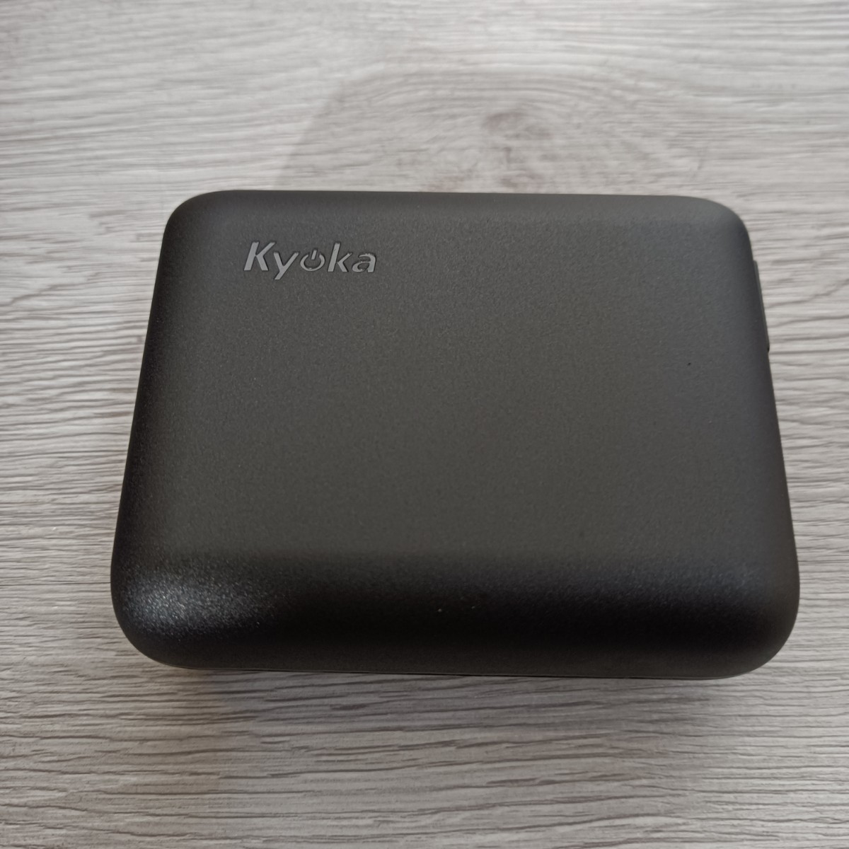 y122201e Kyoka モバイルバッテリー 大容量 【15000mAh & 22.5W/PD20W 急速充電】 スマホ充電器 V65_画像4