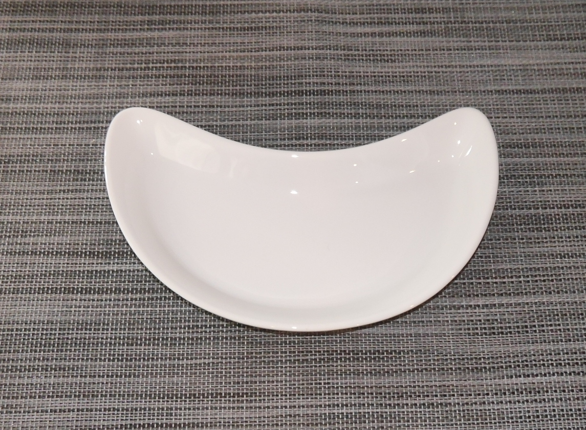  production suspension records out of production pili Vitz PILLIVUYTkre cent three day month plate tableware MADE IN FRANCE France made table wear ceramics Crescent plate crescent