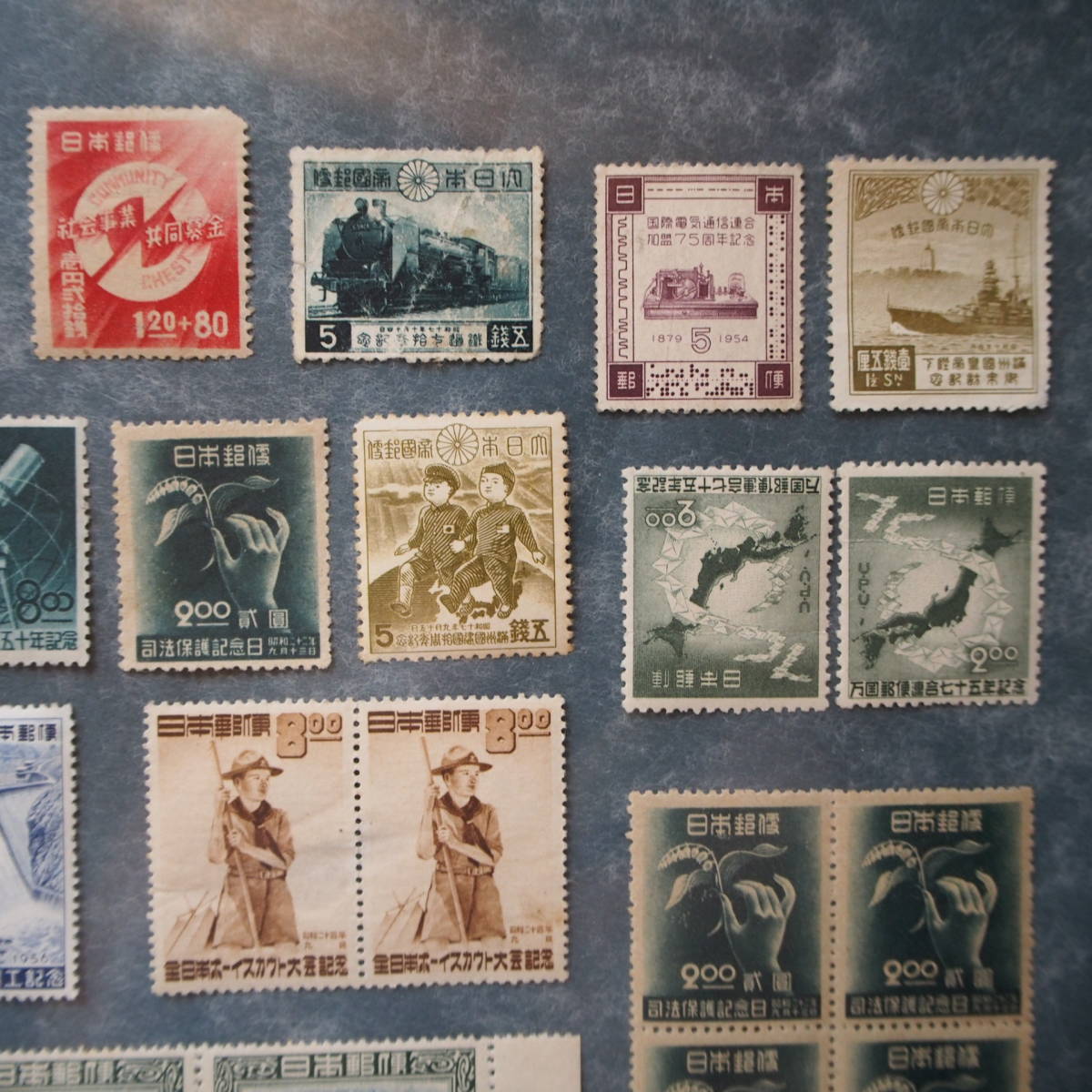 状態良好 !! 古き時代に発行とされた「希少・バラ・記念切手」の 18種28枚の未使用切手 セット_画像3