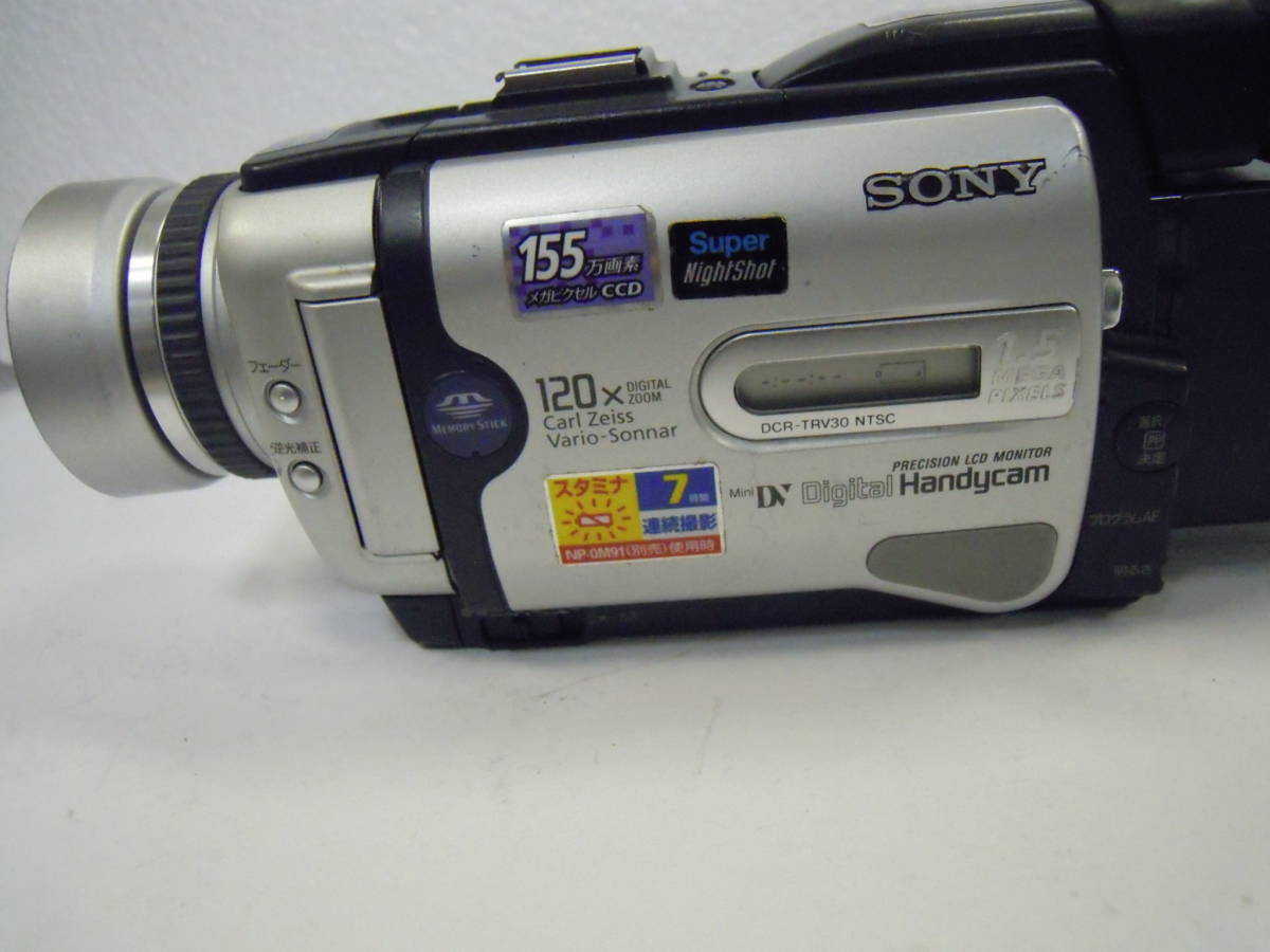 SONY　ビデオカメラ　ハンディーカム　DCR-TR30　ジャンク品で_画像1
