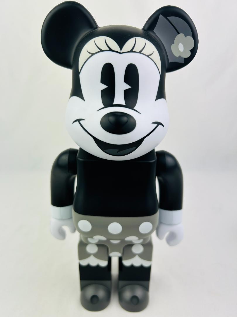 送料込み】BE@RBRICK MINNIE MOUSE (B&W Ver.) フィギュア 送料込み】BE@RBRICK MINNIE MOUSE (B&W Ver.) フィギュア