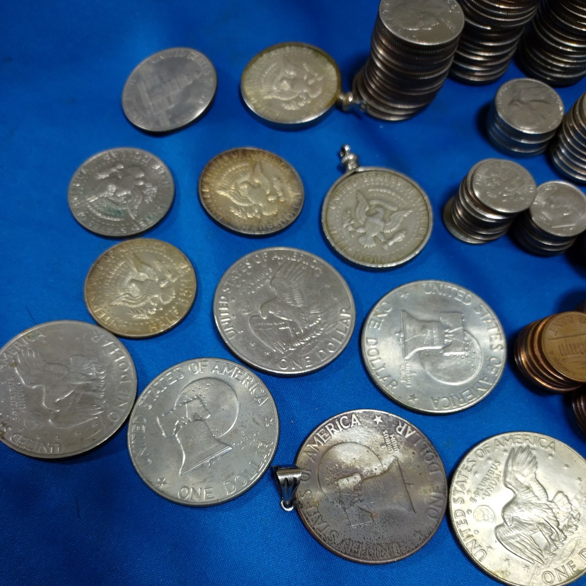 アイゼンハワー 1ドル コイン ケネディハーフ アメリカ合衆国 硬貨 まとめて キーホルダー ペンダント 銀貨 白銅貨 額面29ドル45セント KO_画像4