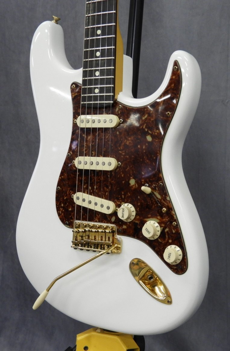 ☆ Fender USA フェンダー FSR DX VINTAGE62ST OWT エレキギター #V154199 ケース付き ☆中古☆_画像1
