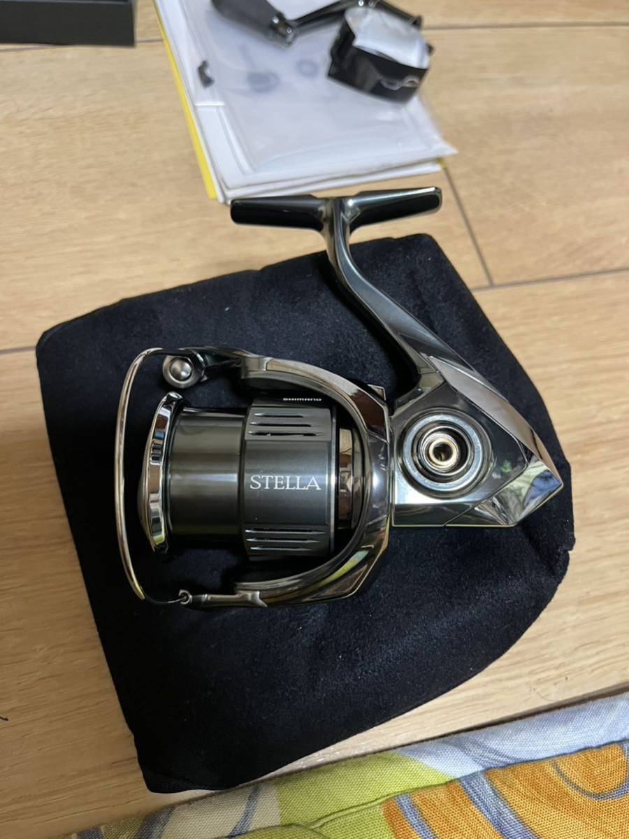 即決★シマノ SHIMANO 22 ステラ C3000SDHHG STELLA エギング　バス　超美品_画像2