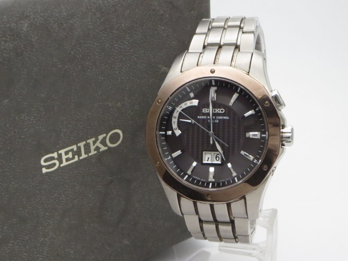 1000円スタート 腕時計 SEIKO セイコー ブライツ 8B43-0AA0 電波ソーラー デイト グレー系文字盤 ラウンド チタン メンズ 9 J60029_画像1