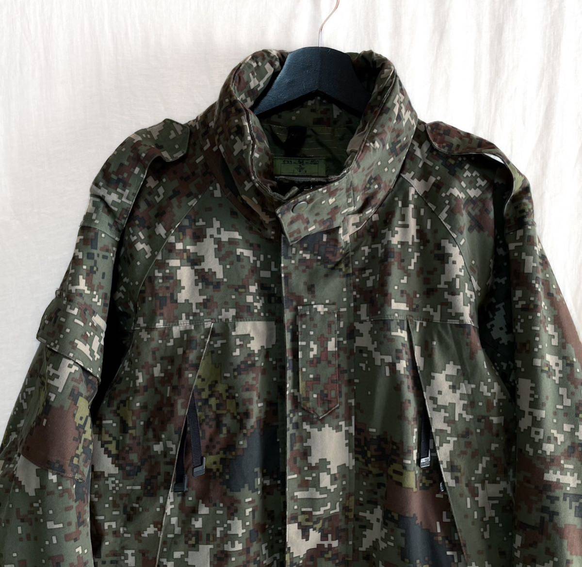 韓国軍 GORE-TEX 相当 デジタルカモ 迷彩 ゴアテックスジャケット パーカー M / ECWCS ヴィンテージ カモフラ ジャケット 防水 撥水の画像2