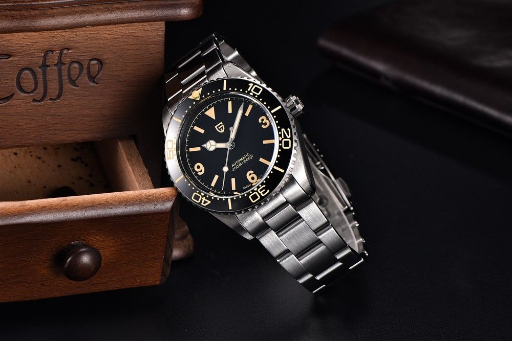 新品未使用品 パガーニデザイン 高級ブランド オマージュウォッチ 腕時計