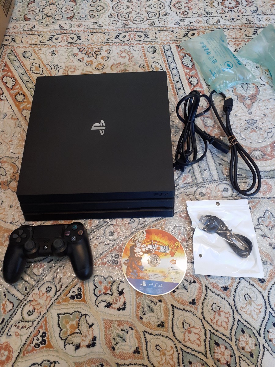 最高品質の 良品 PS4 Pro CUH-7100B 1TB 本体一式 ドラゴンボールゼノ