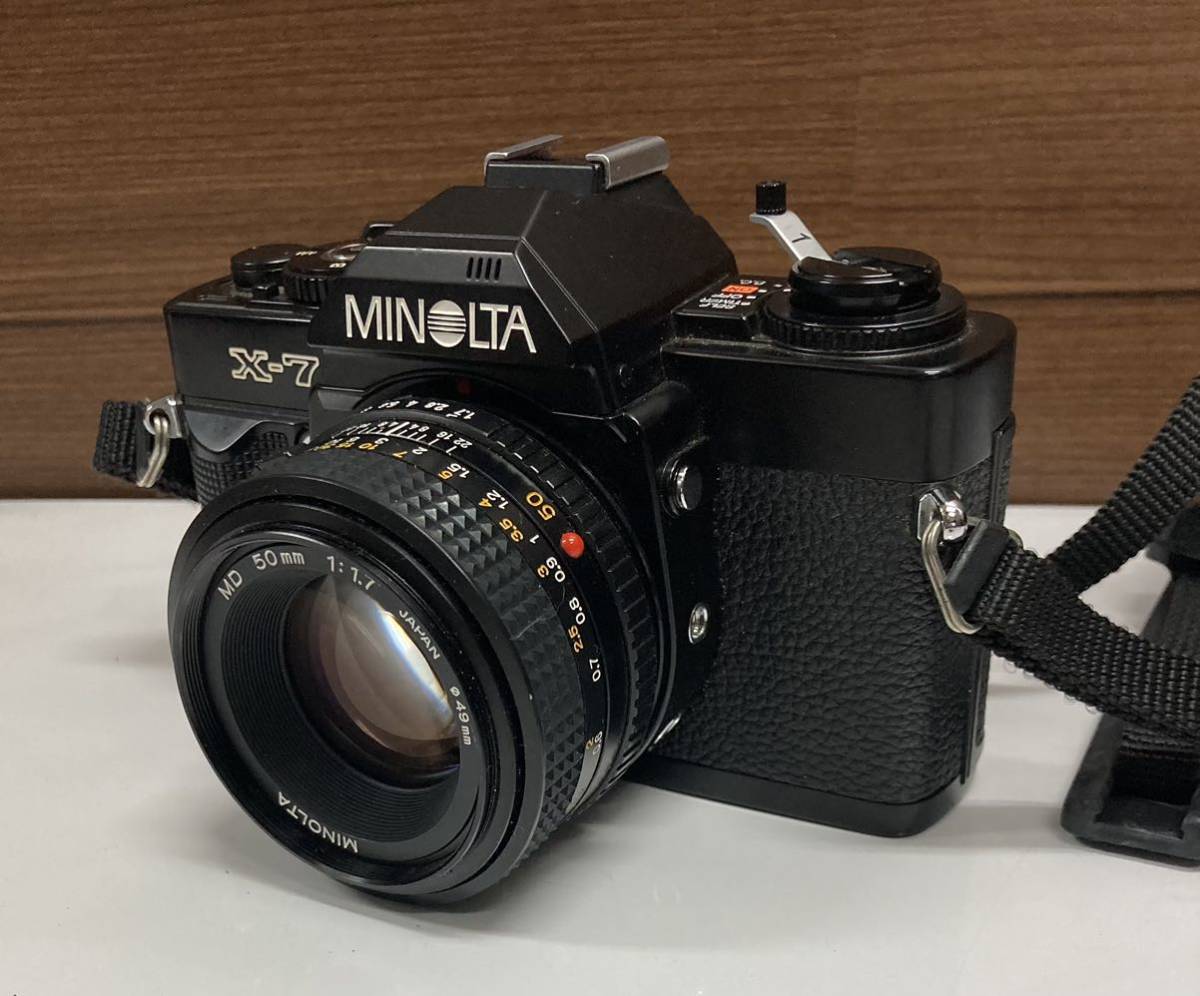 MINOLTA ミノルタ 3点セット ♪ フイルムカメラ X-7 MD 50mm 1:1.7・MD ROKKOR レンズ F3.5 135mm・ AUTO 200X ストロボ_画像2