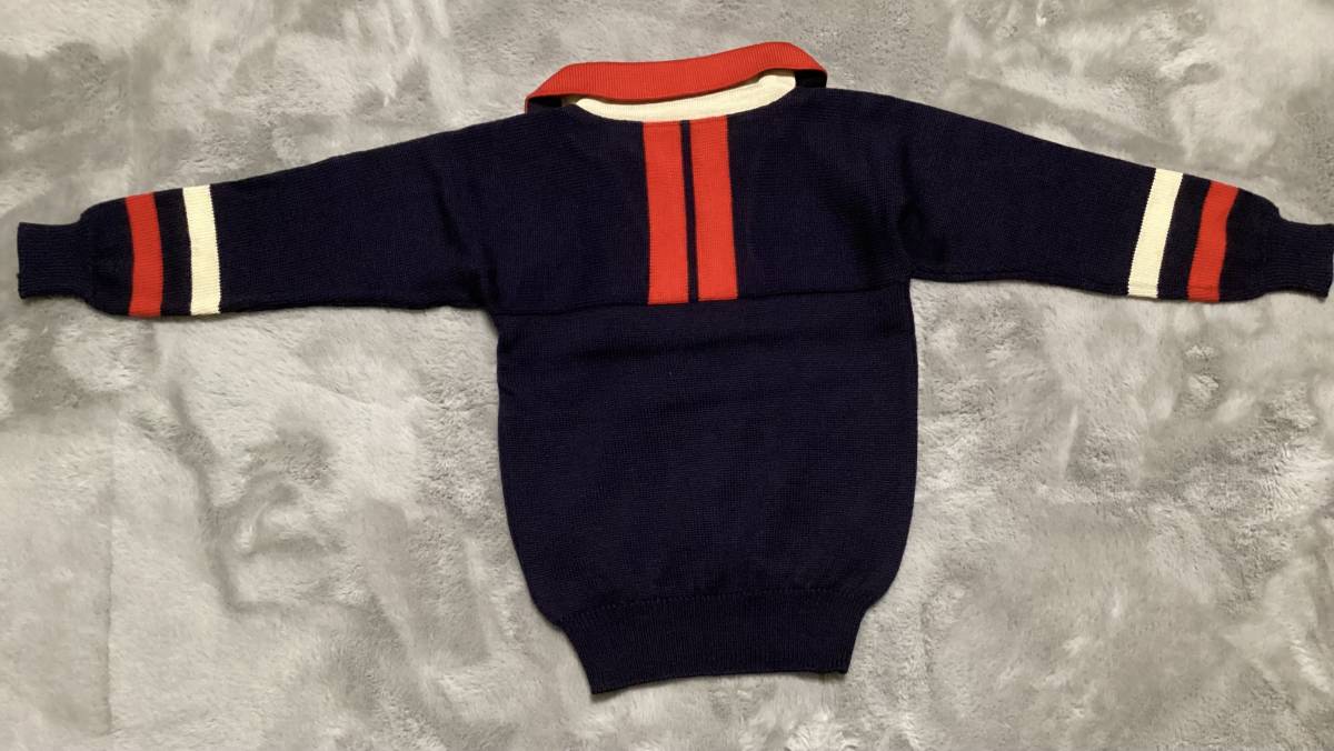 FILA フィラ　　 男の子　１２０センチ　紺＆赤　ジッパー襟付き　セーター　_画像4