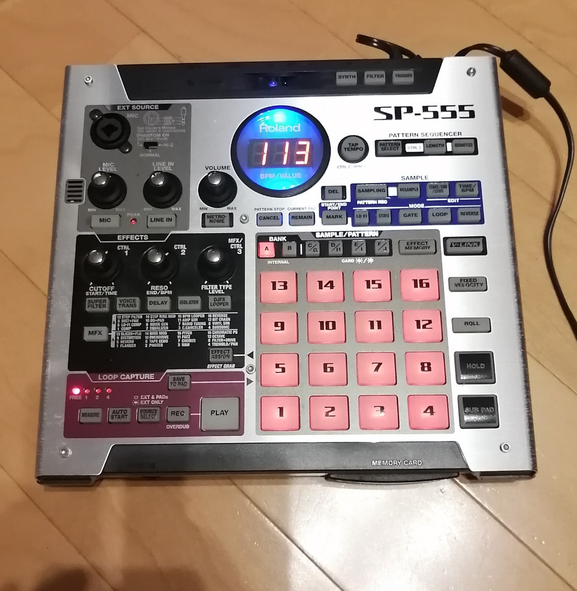 サンプラー Roland ローランド サンプラー SP-555 DJ トラック サンプラー Roland ローランド サンプラー SP-555 DJ トラック