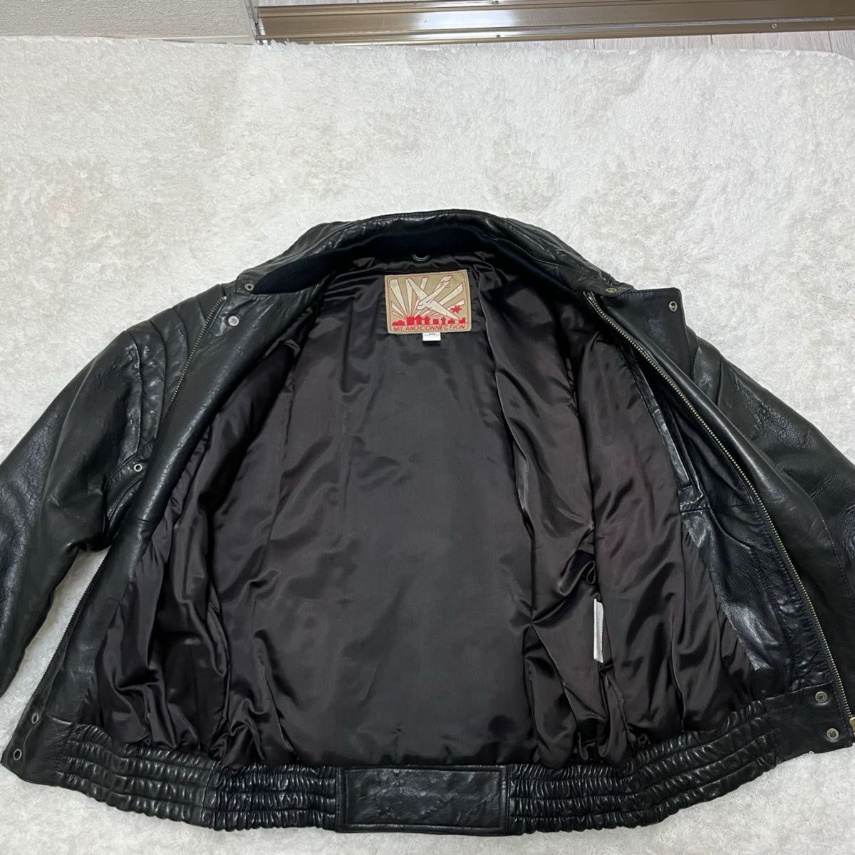 ミラノコネクション レザージャケット ライダースジャケット サイズM ラムレザー イーグルマーク フライトジャケット 中綿