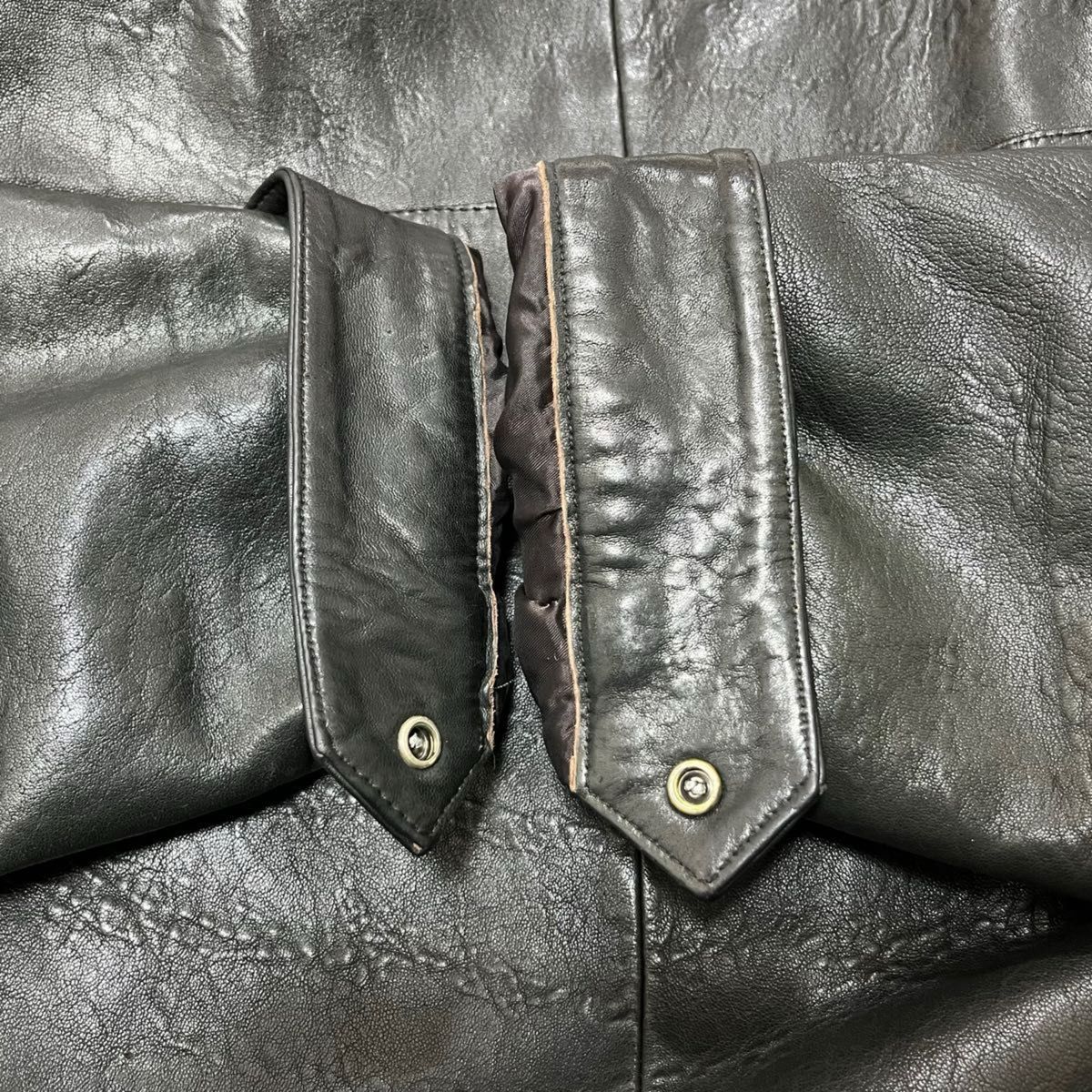 ミラノコネクション レザージャケット ライダースジャケット サイズM ラムレザー イーグルマーク フライトジャケット 中綿