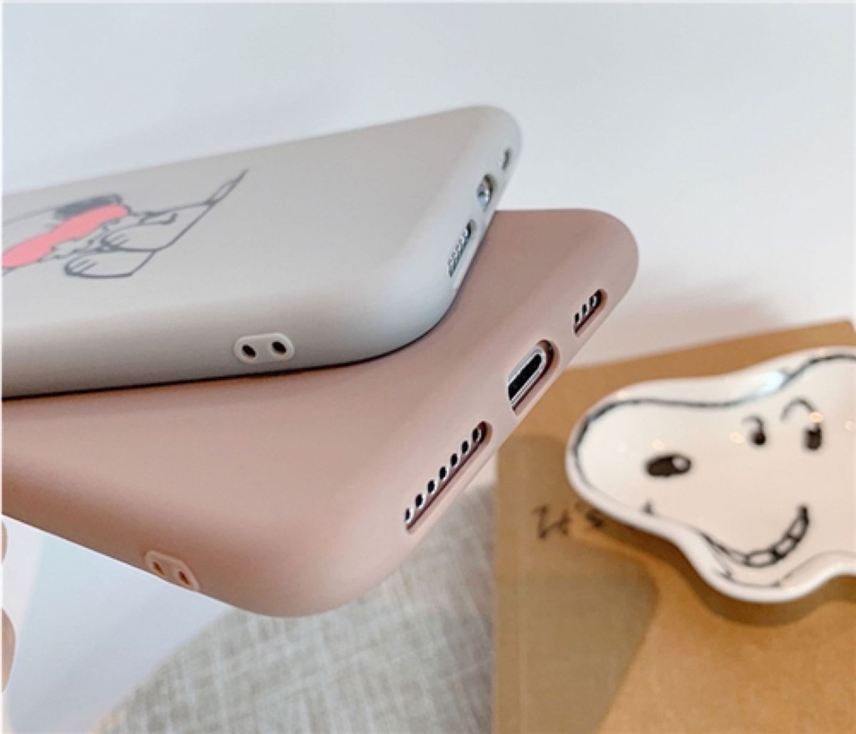 スヌーピー　ブラウン　グレー　スマホケース　iPhoneケース携帯カバー