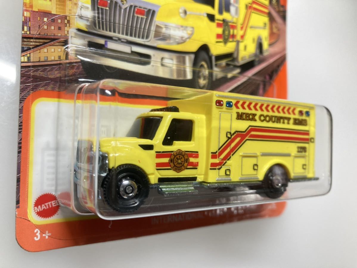 マッチボックス ベーシックカー インターナショナル ワークスター アンビュランス 救急車の画像3