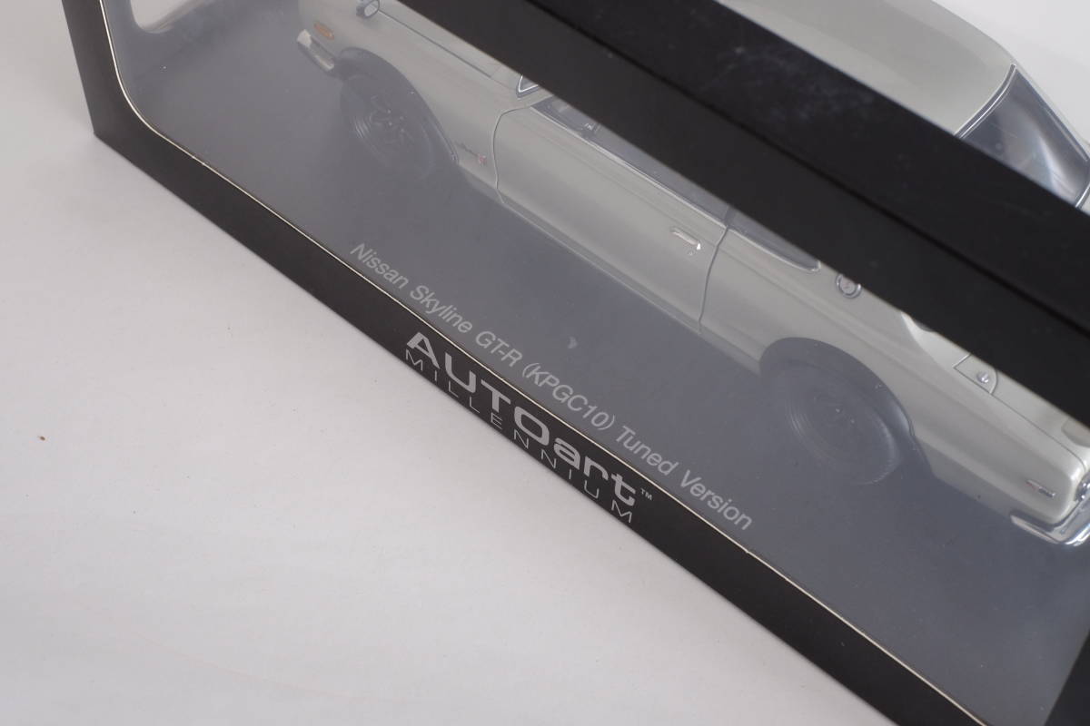 未使用】AUTOart (オートアート) 日産 スカイライン GT-R SILVER 未使用】AUTOart (オートアート) 日産 スカイライン GT-R SILVER