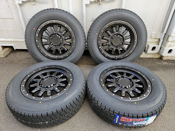 ハイエース 200系 スタッドレス ホイール タイヤ 16インチ 新品 4本セット 国産 グッドイヤー 215/65R16 ロックフォース_画像2