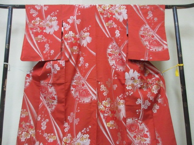 1円 良品 正絹 着物 小紋 縮緬 紅絹 アンティーク 雪輪 梅 菊 草花 可愛い お洒落 高級 袷 身丈143cm 裄62cm【夢職】★★★_画像4