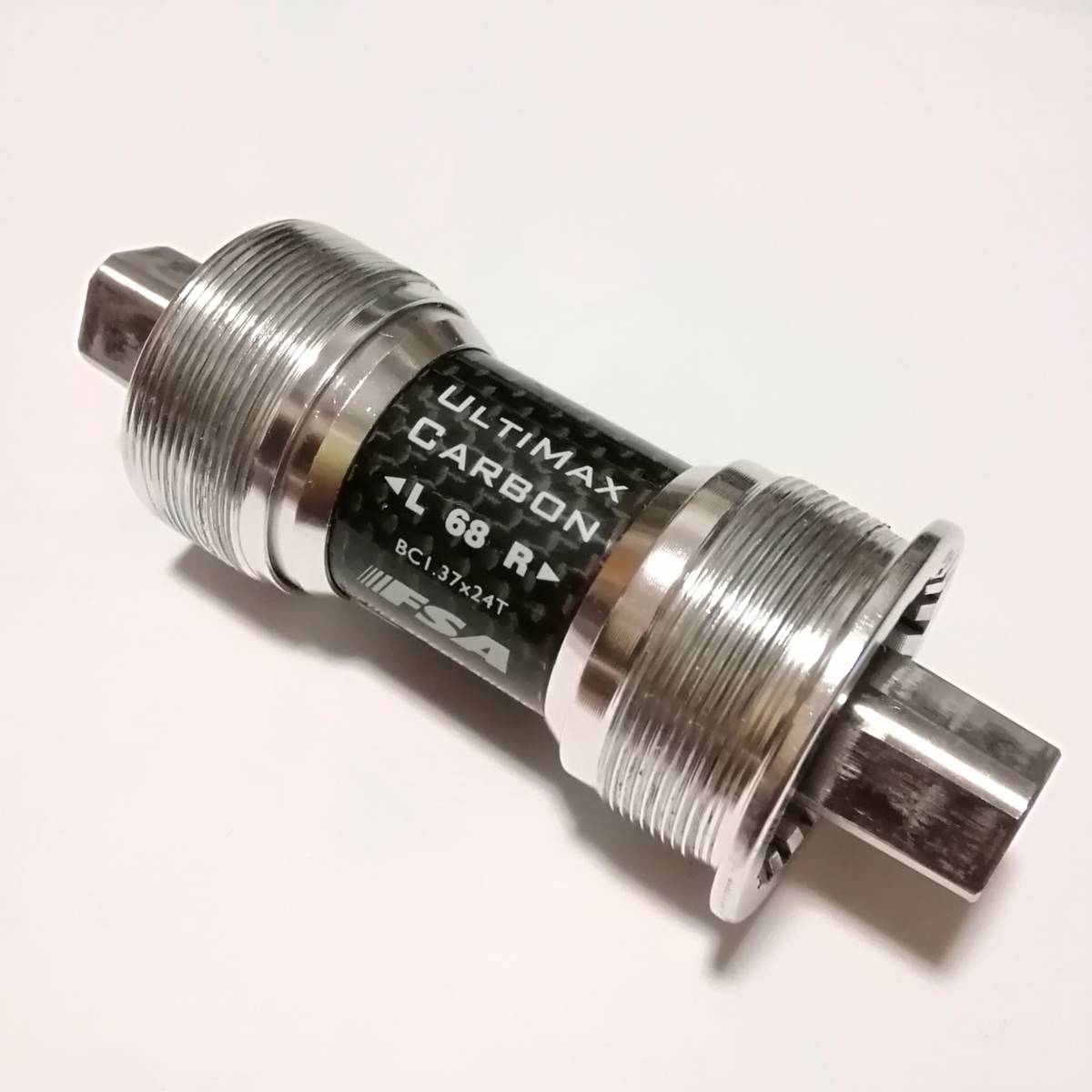 ★FSA ULTIMAX CARBON bottom bracket チタン軸 カーボン ボトムブラケット ■ BD-1 birdy dahon ダホン fretta フレッタ パシフィック_画像1